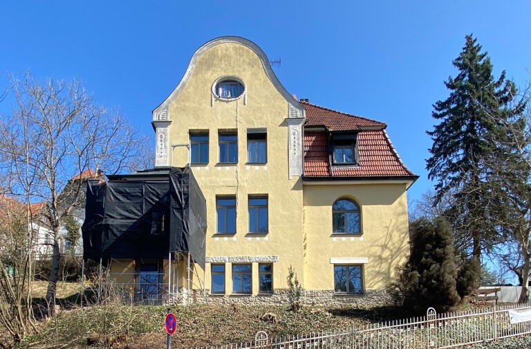 Baubeginn Denkmalsanierung Villa Marienberg Hausmit